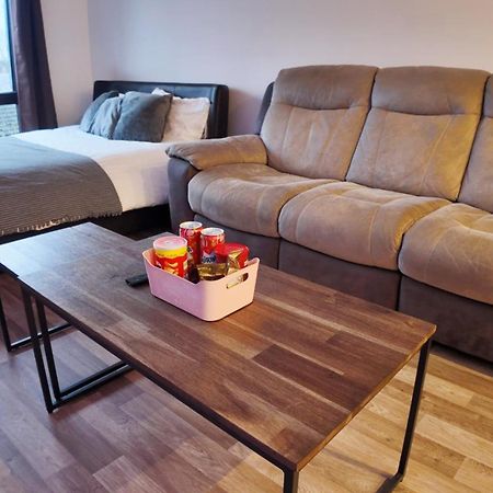 Luxurious Birmingham City Apartment מראה חיצוני תמונה