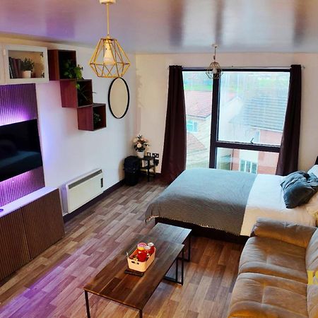 Luxurious Birmingham City Apartment מראה חיצוני תמונה